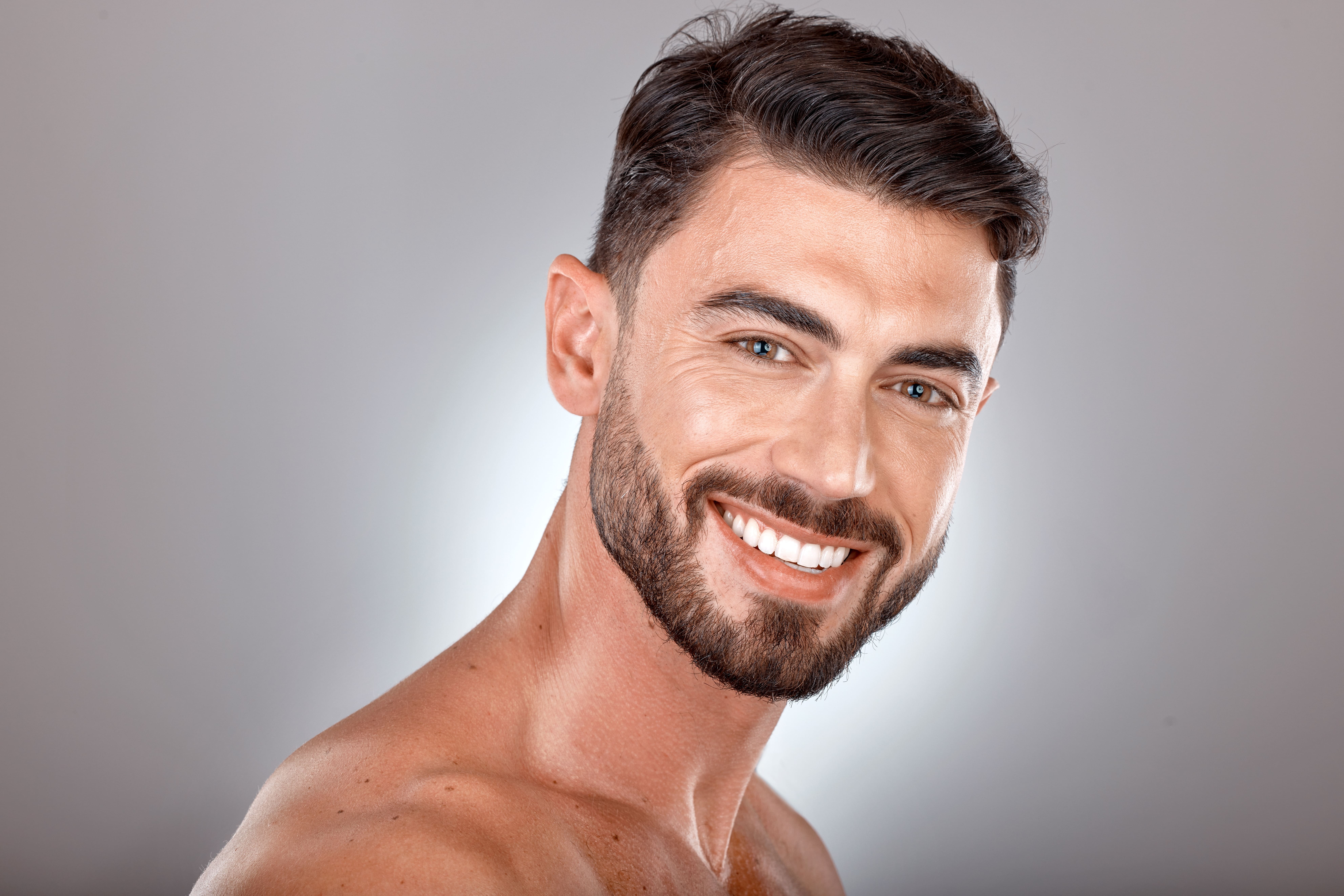 Man with a well-defined, stylish beard