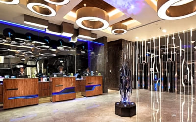 Hilton Istanbul Kozyatagi lobby